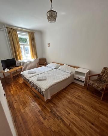 Bed and Breakfast Corvin Panzio Дьєр Екстер'єр фото