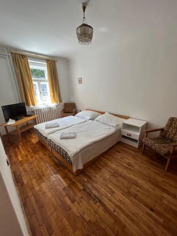 Bed and Breakfast Corvin Panzio Дьєр Екстер'єр фото